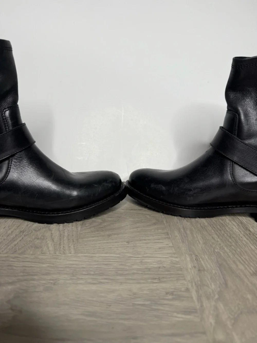 Frye Natalie Engineer Black Leather Buckle Boot 7B